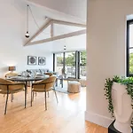 Guestready - Bonjardim Building *