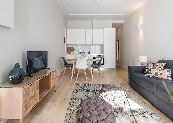 Guestready - Bonjardim Building *