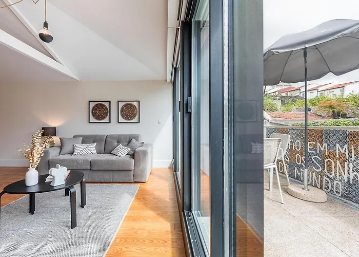 Guestready - Bonjardim Building *