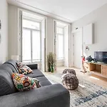 Lägenhet Guestready - Bonjardim Building *