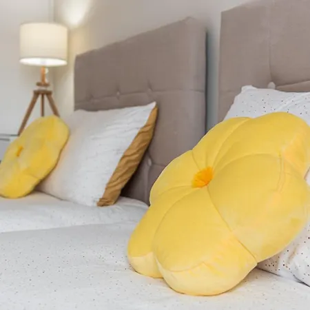 Guestready - Bonjardim Building