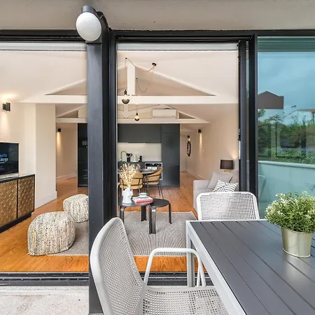 Guestready - Bonjardim Building