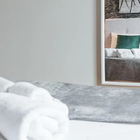 Apartament Guestready - Bonjardim Building *