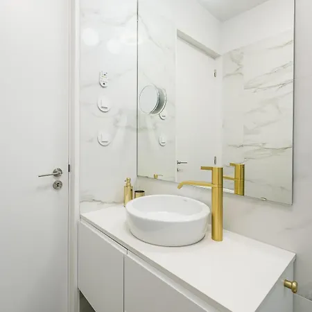 Guestready - Bonjardim Building Apartman *