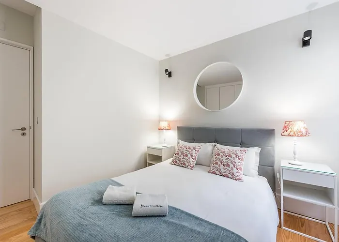 Guestready - Bonjardim Building *