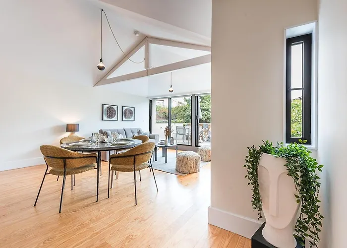 Guestready - Bonjardim Building *