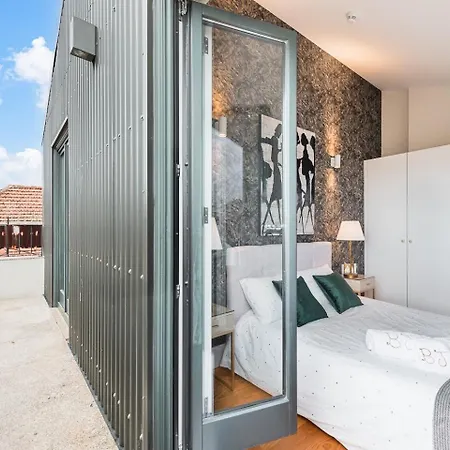 Guestready - Bonjardim Building