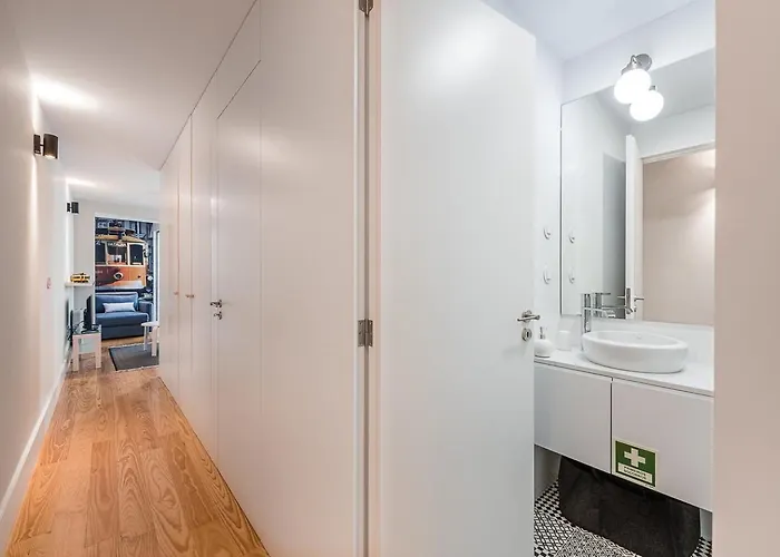 Guestready - Bonjardim Building *